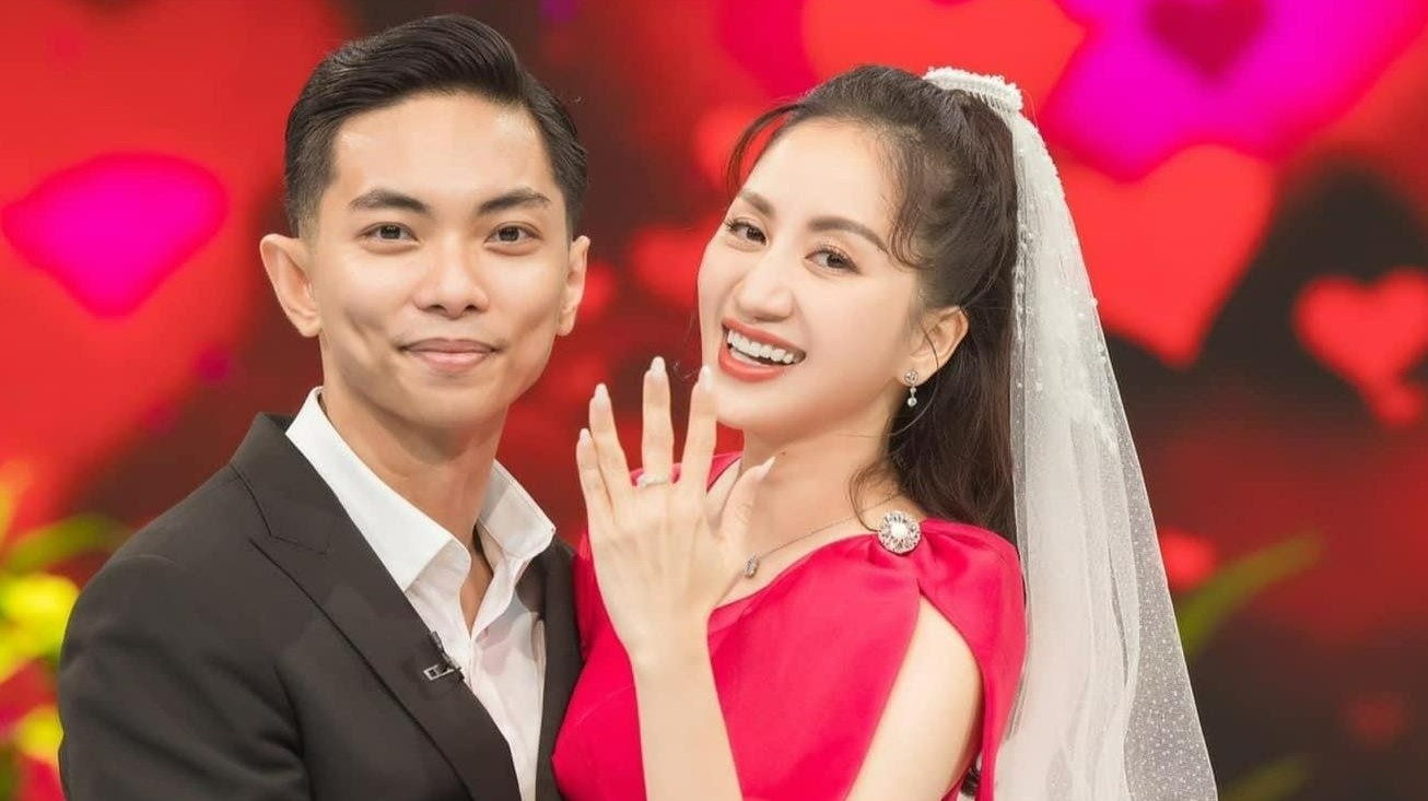 Khanh Thi - Phan Hien moi 1.000 khach du tiec cuoi hinh anh