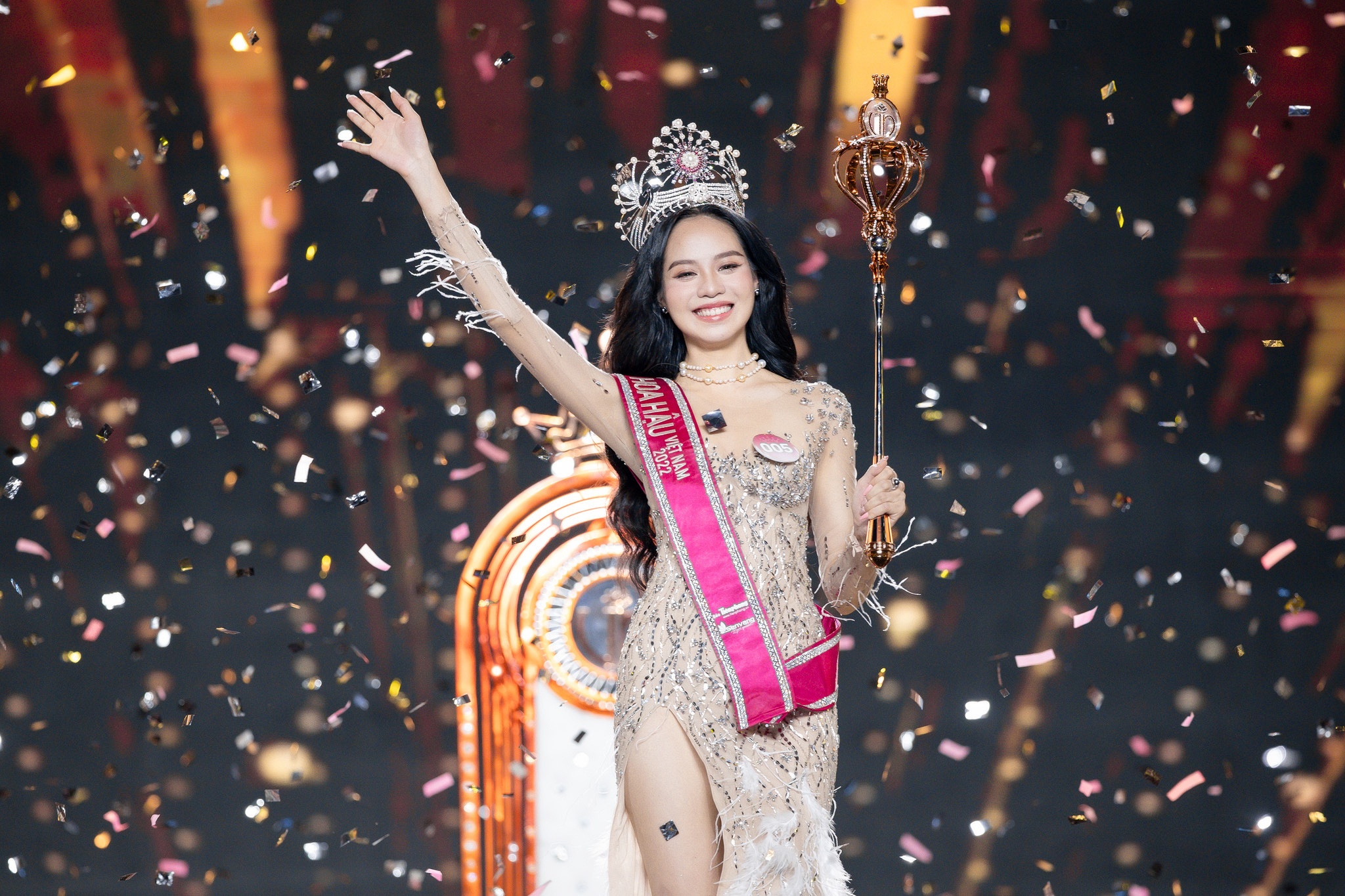 hoa hậu Việt Nam, chung kết Hoa hậu, Huỳnh thị Thanh Thủy, bé Quyên ảnh 2 hoa hau Viet Nam, chung ket Hoa hau, Huynh thi Thanh Thuy, be Quyen anh 2