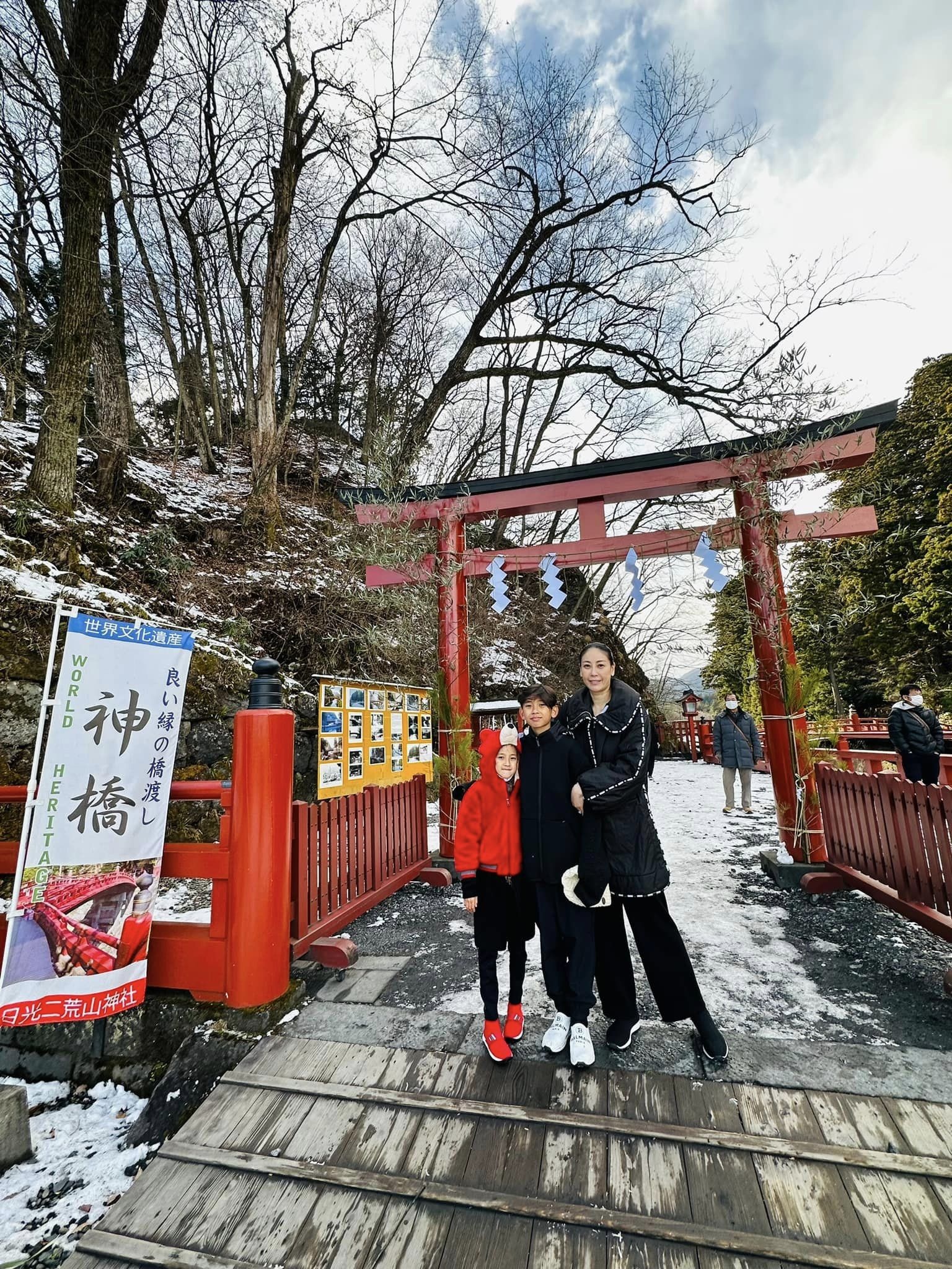 chi pu,  chau bui anh 12