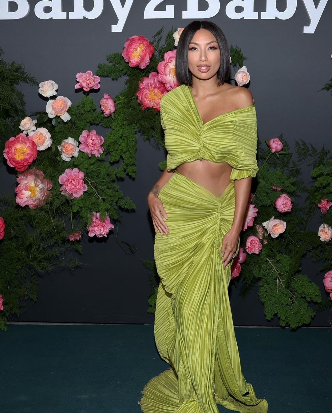 Jeannie Mai,  hoa hau hoan vu,  ngoc chau anh 1