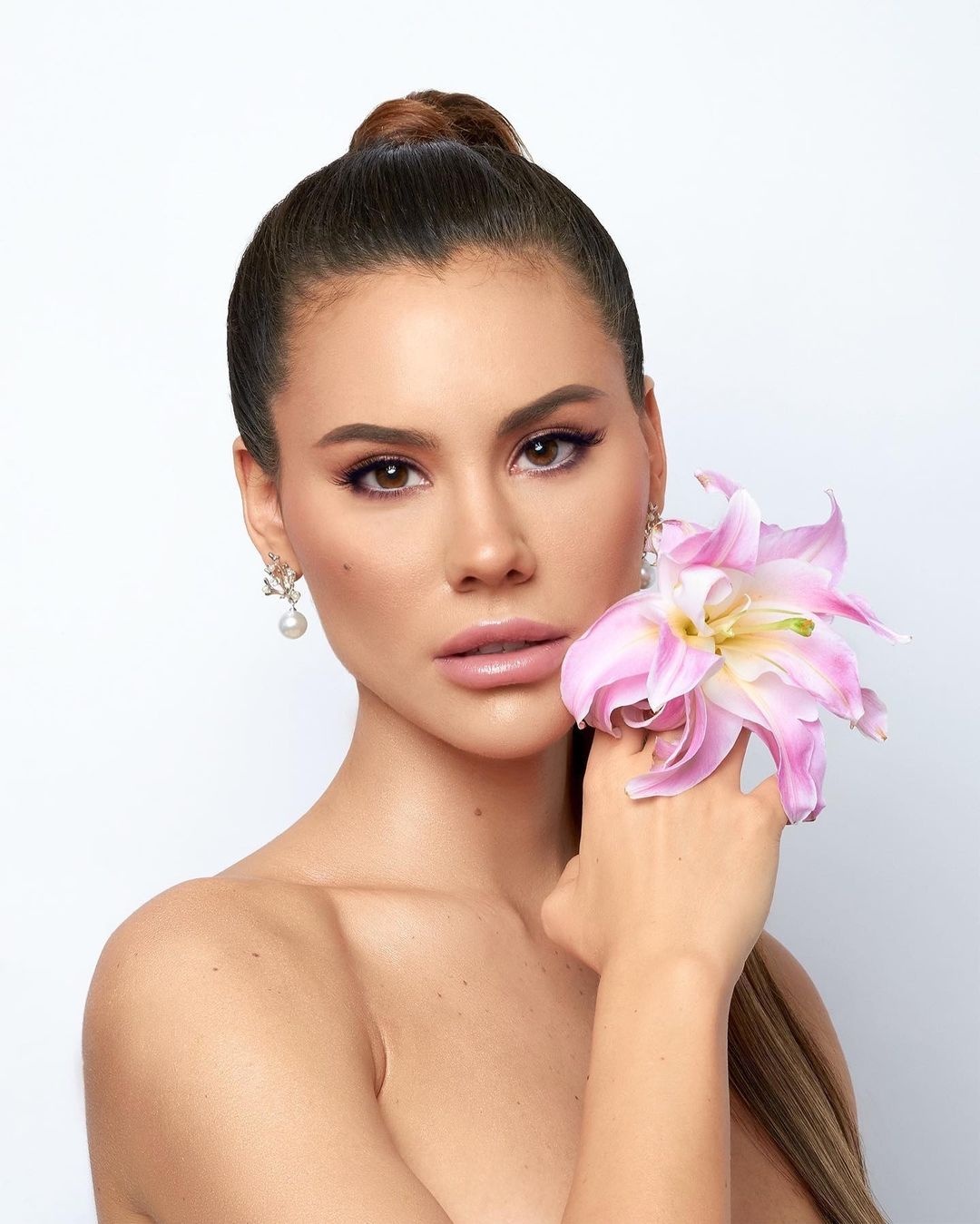 Barbara Cabrera ảnh 3 Barbara Cabrera anh 3