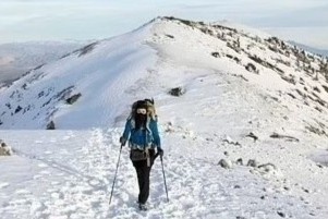 Dien vien mat tich 5 ngay khi leo nui hinh anh