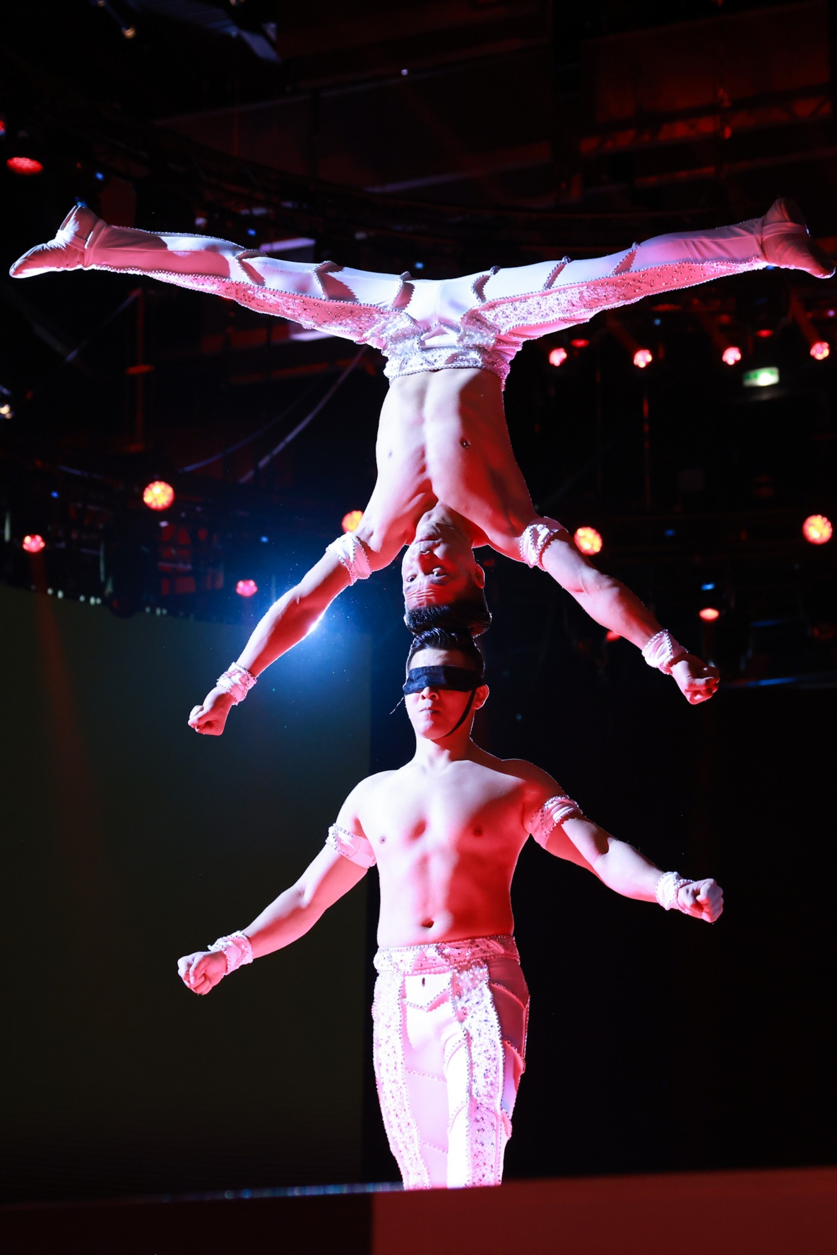 quoc co,  quoc nghiep anh 3