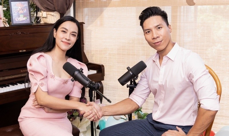 Ly do nghe si giau kin chuyen tung ket hon hinh anh