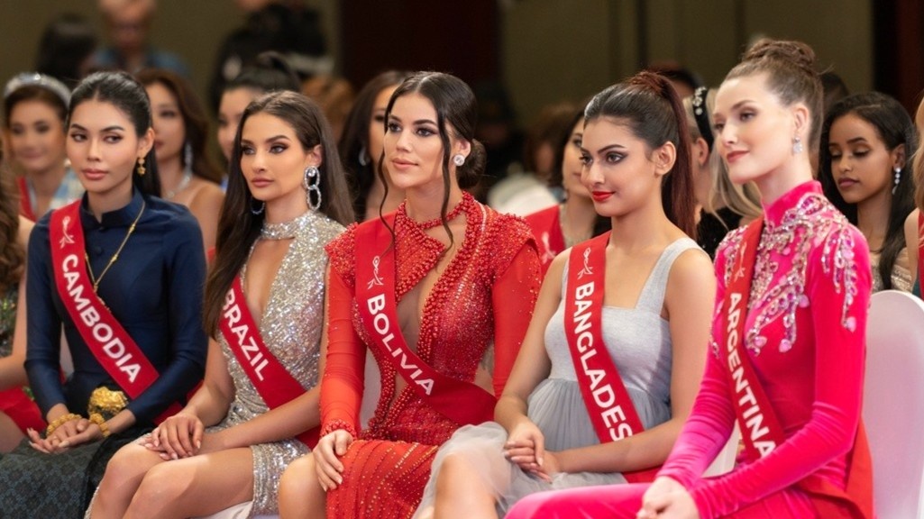 Miss Charm gay that vong hinh anh