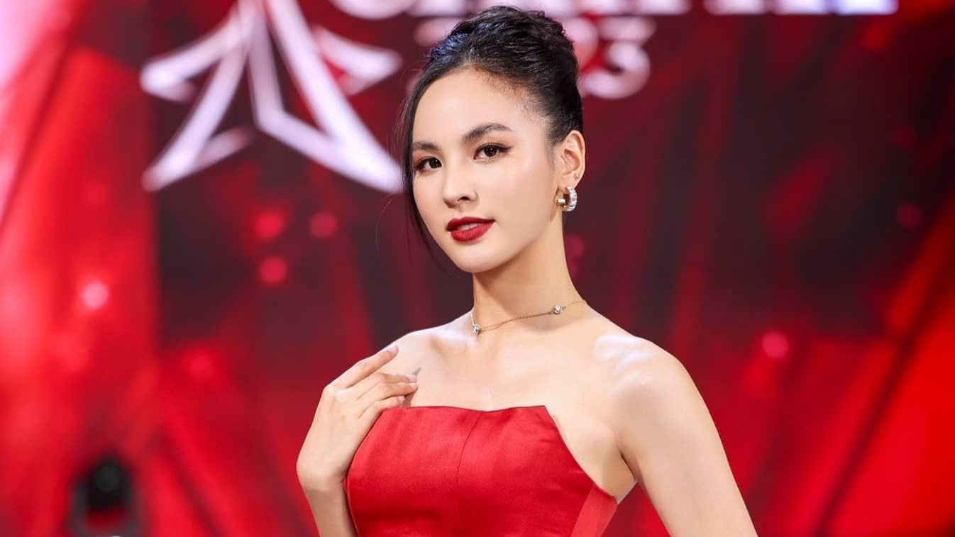 Quynh Nga la giam doc quoc gia Miss Universe Vietnam hinh anh