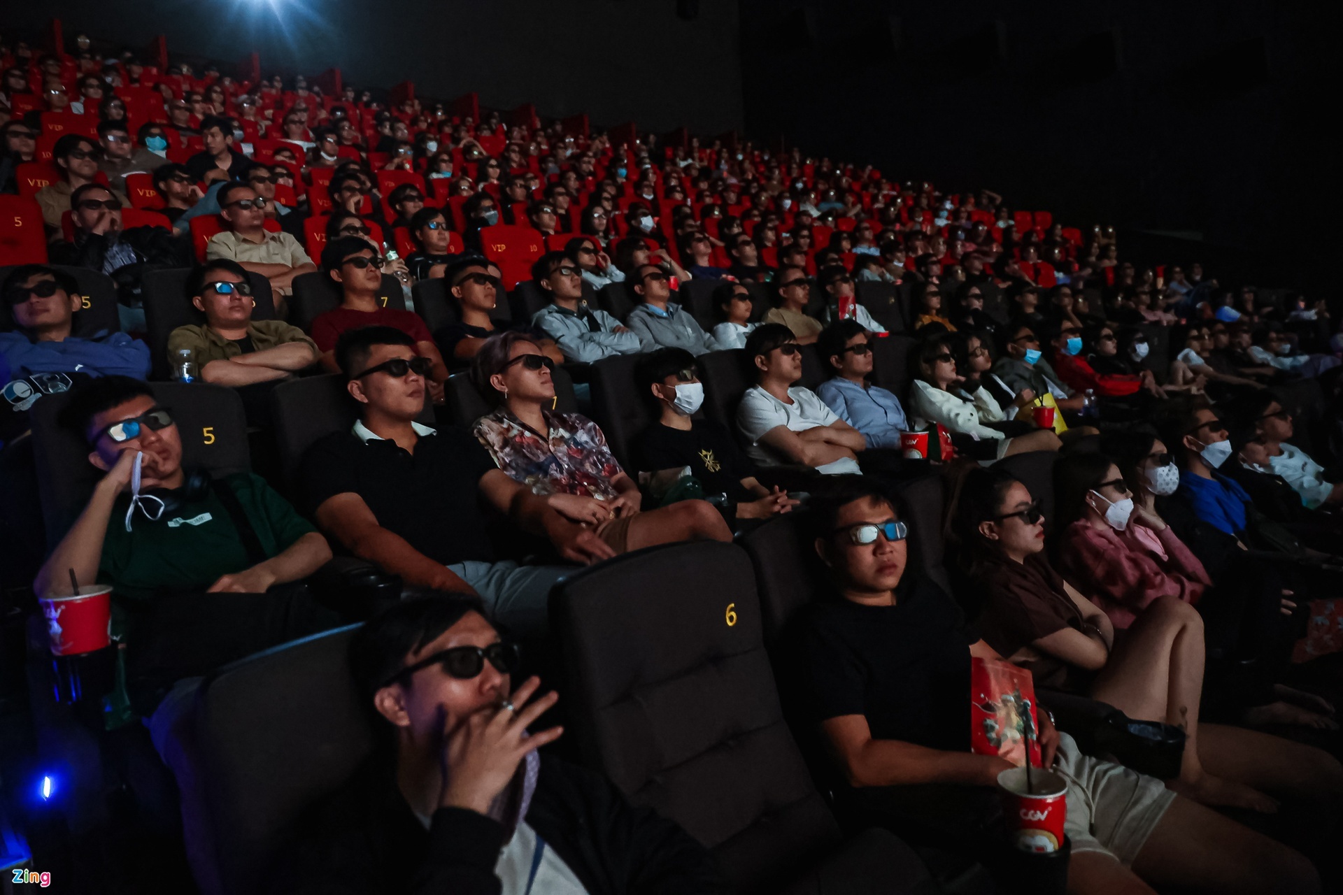 Tran Thanh,  suat chieu rieng anh 1