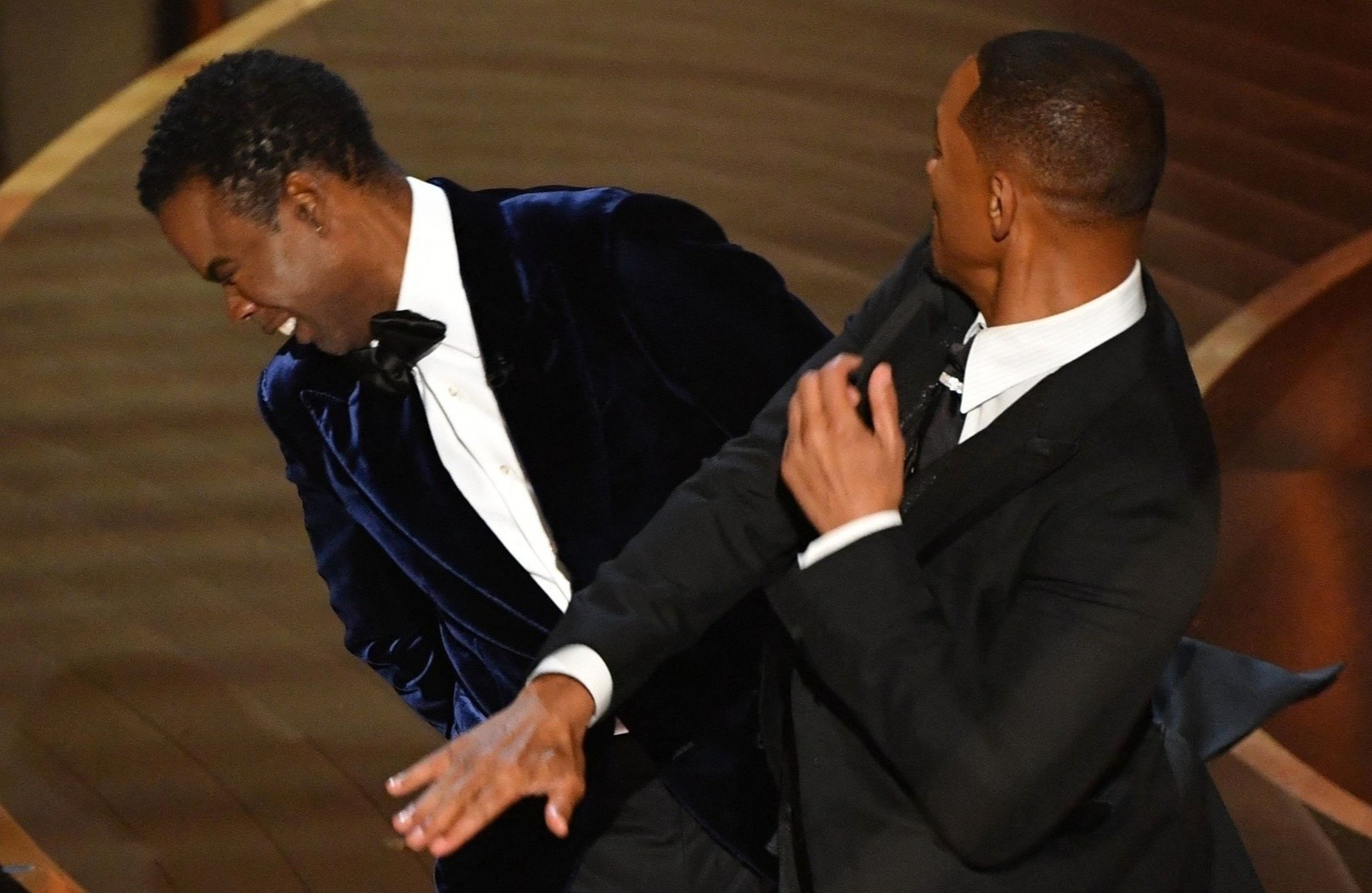 Will Smith tiep tuc tro thanh tro cuoi tai Oscar 2023 hinh anh