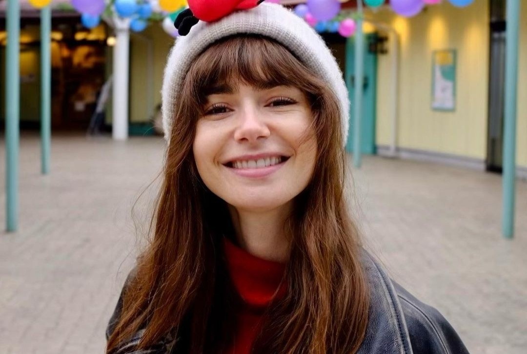 Nu chinh 'Emily in Paris' don tuoi moi o Nhat Ban hinh anh