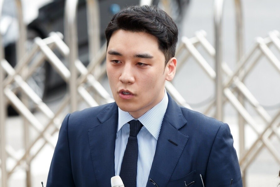 Seungri di hop dem sau khi ra tu hinh anh