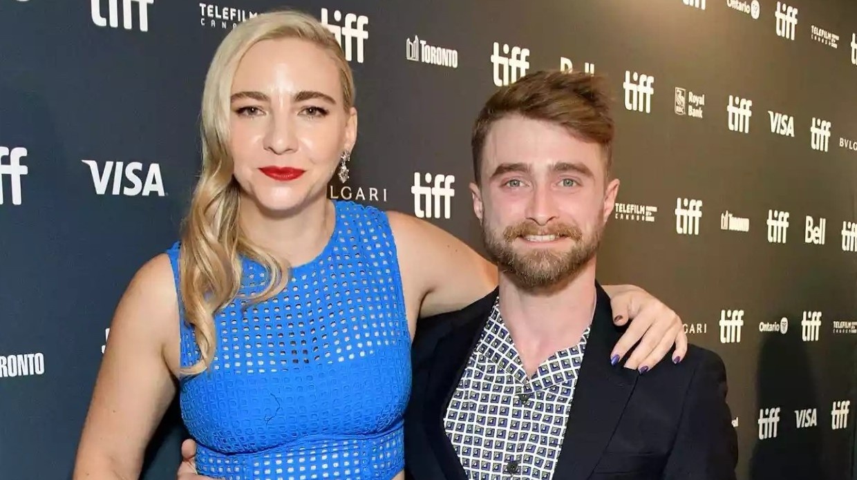 Sao 'Harry Potter' va ban gai sap co con dau long hinh anh