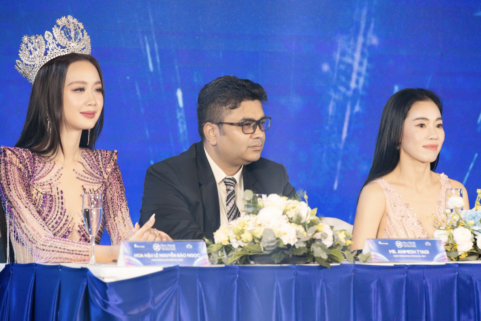 Do Thi Ha,  Tieu Vy anh 1