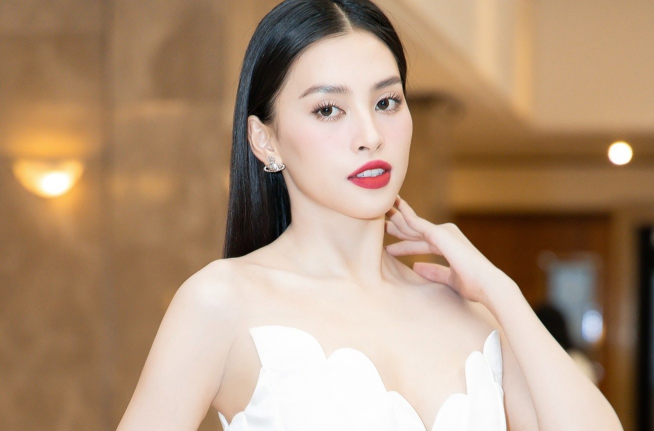 Tranh luan viec Tieu Vy, Do Thi Ha lam giam khao Miss World Vietnam hinh anh