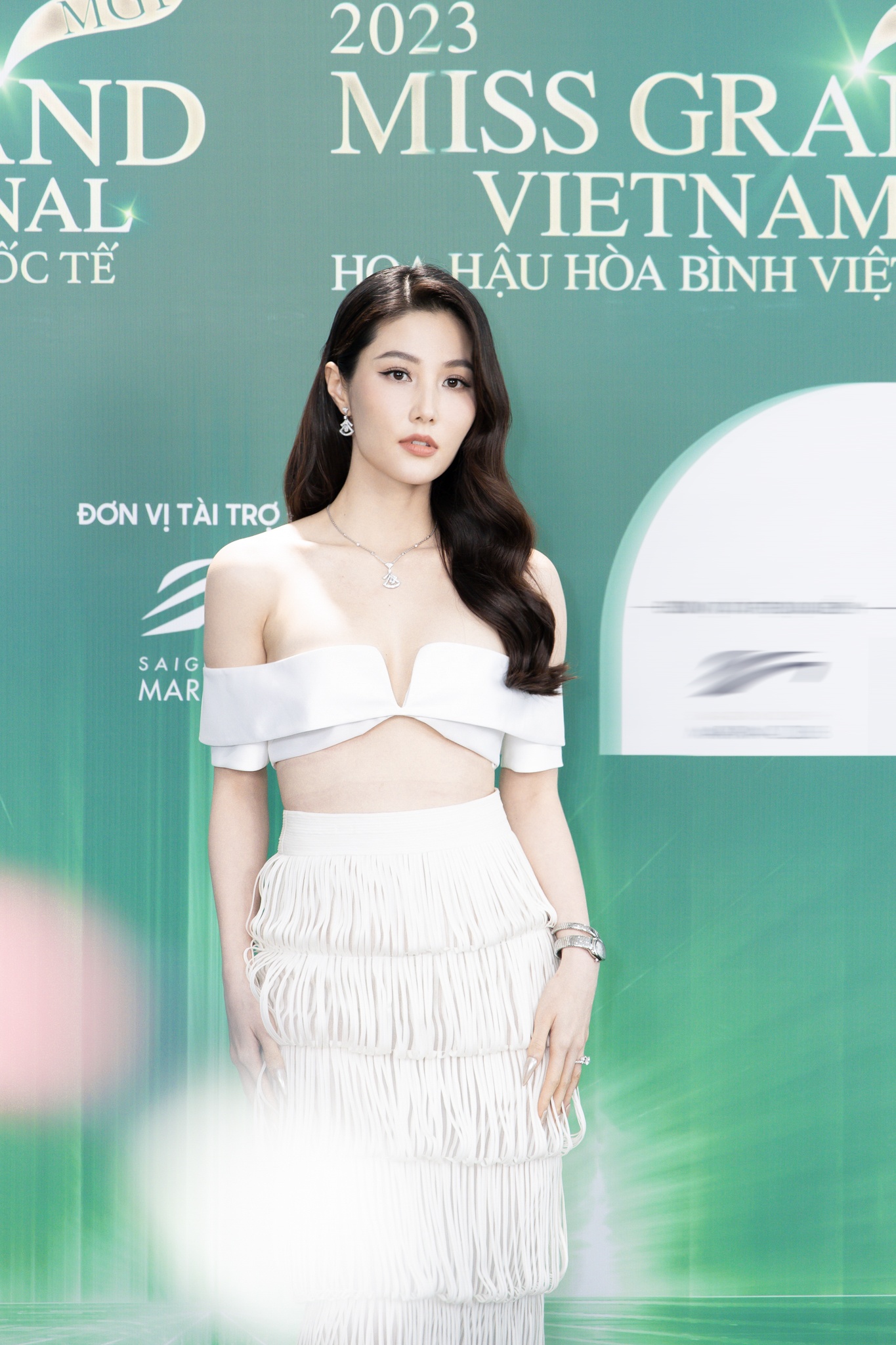 Thuy Tien,  Isabella Menin anh 7