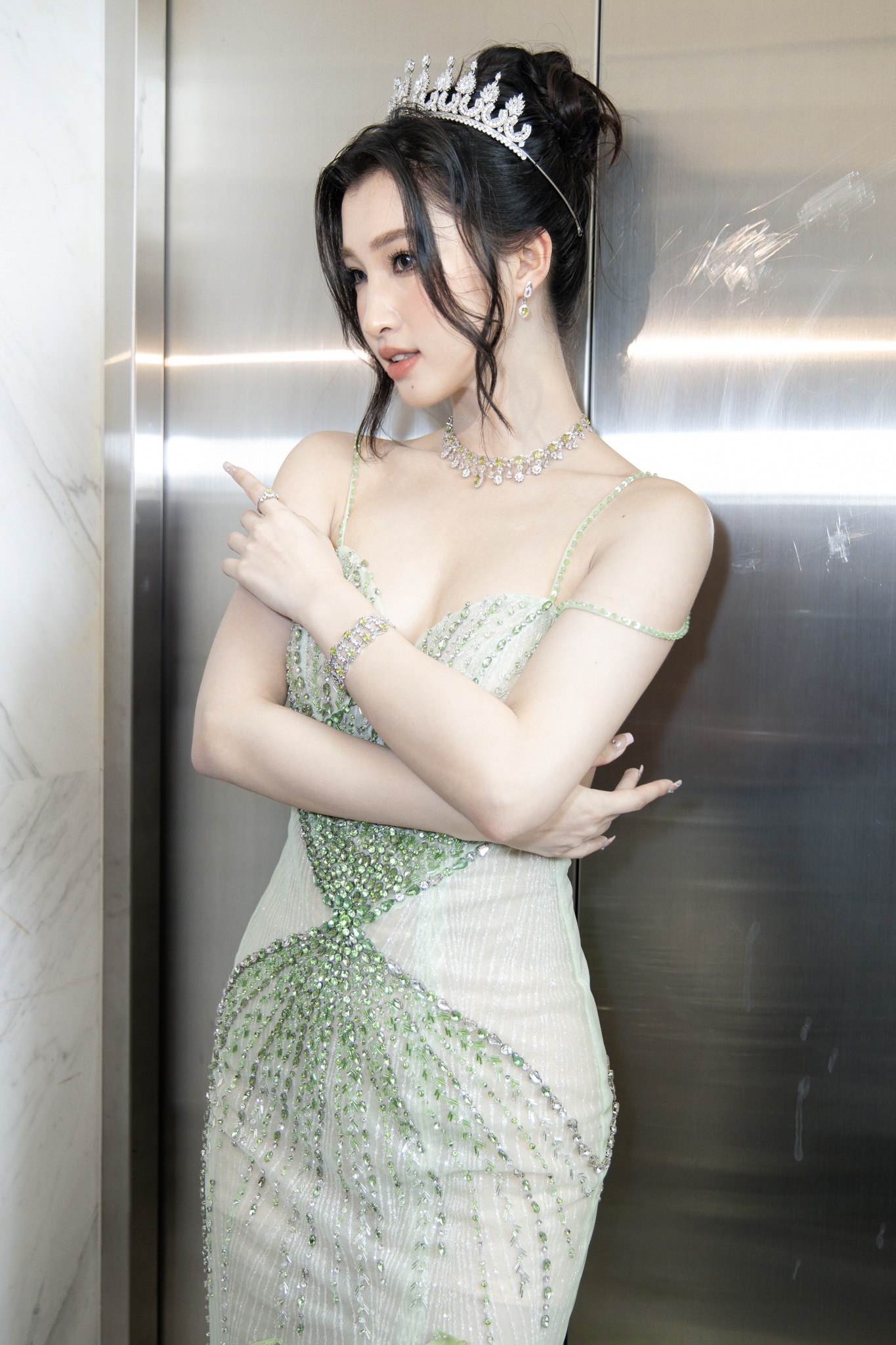 Thuy Tien,  Isabella Menin anh 4