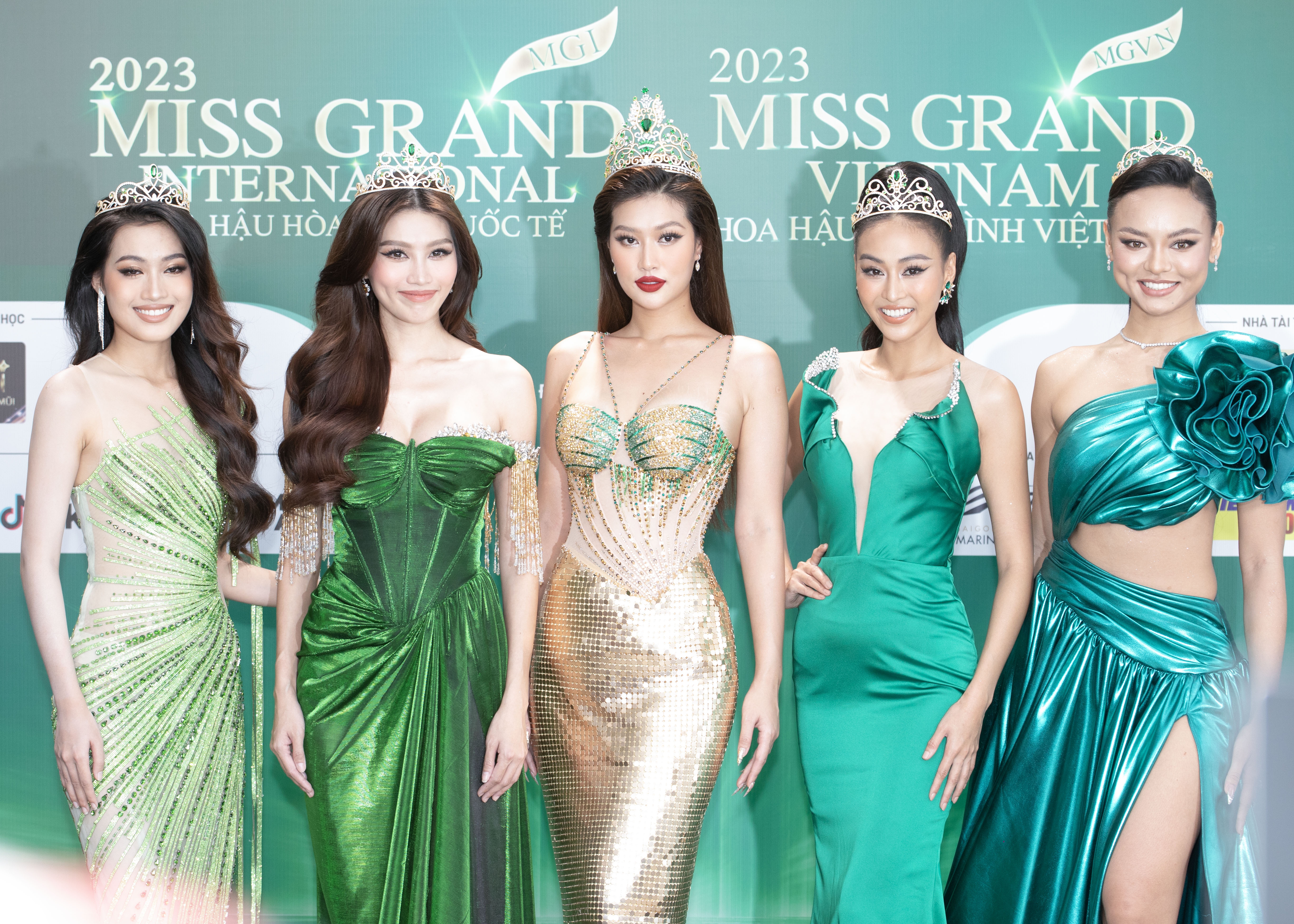 Thuy Tien,  Isabella Menin anh 5