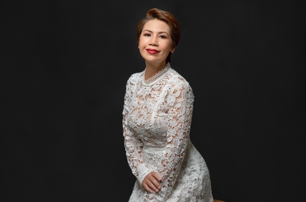 nghe si hong vy anh 1