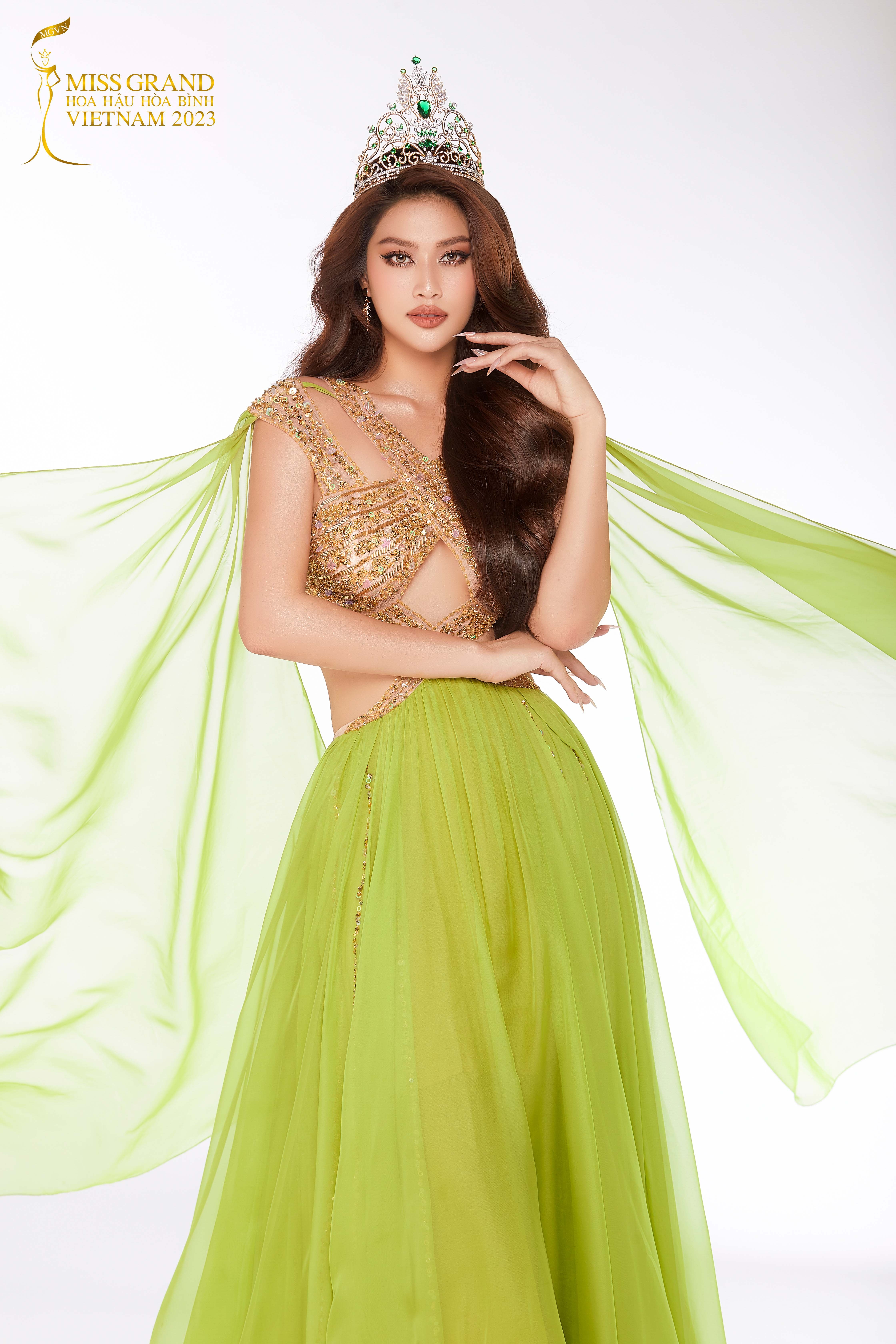 hoa hau hoa binh anh 2