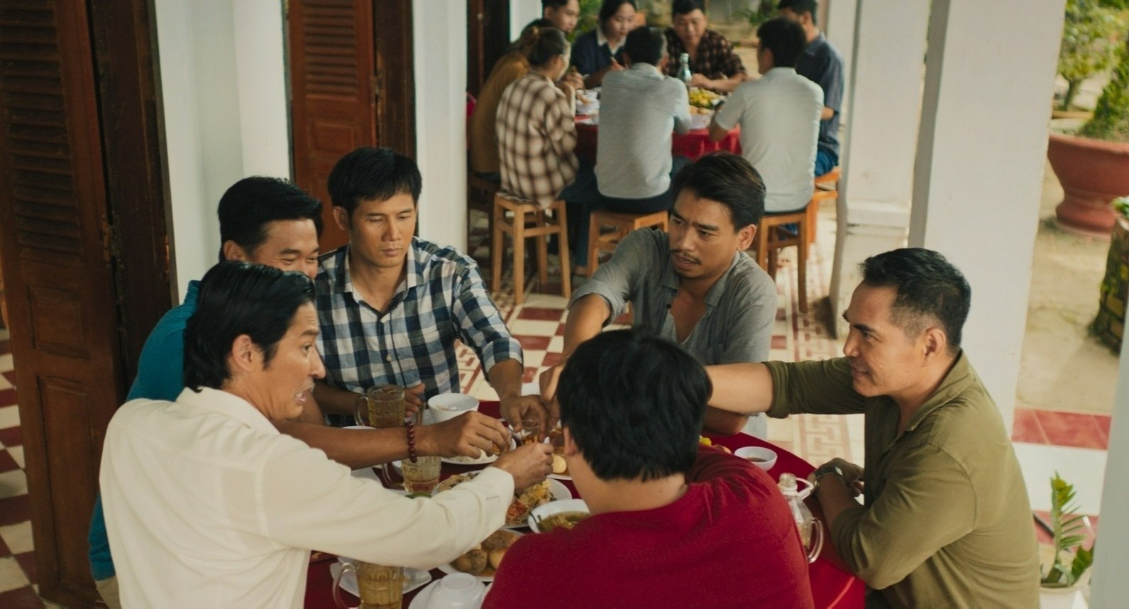 Tran Thanh,  Ly Hai anh 6