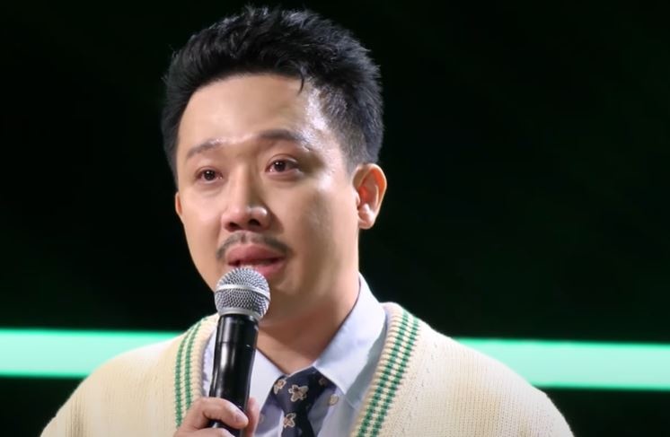 Tran Thanh lai khoc va su boi thuc chuyen nguoi yeu cu o show hen ho hinh anh