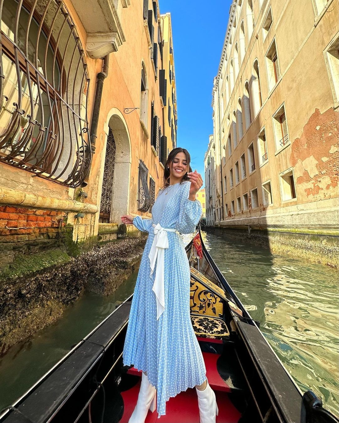 Luciana Fuster anh 10