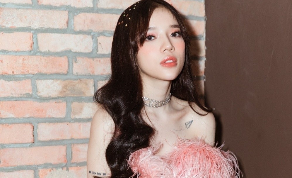 Ca si Lyly tham gia show am nhac cua Trung Quoc hinh anh