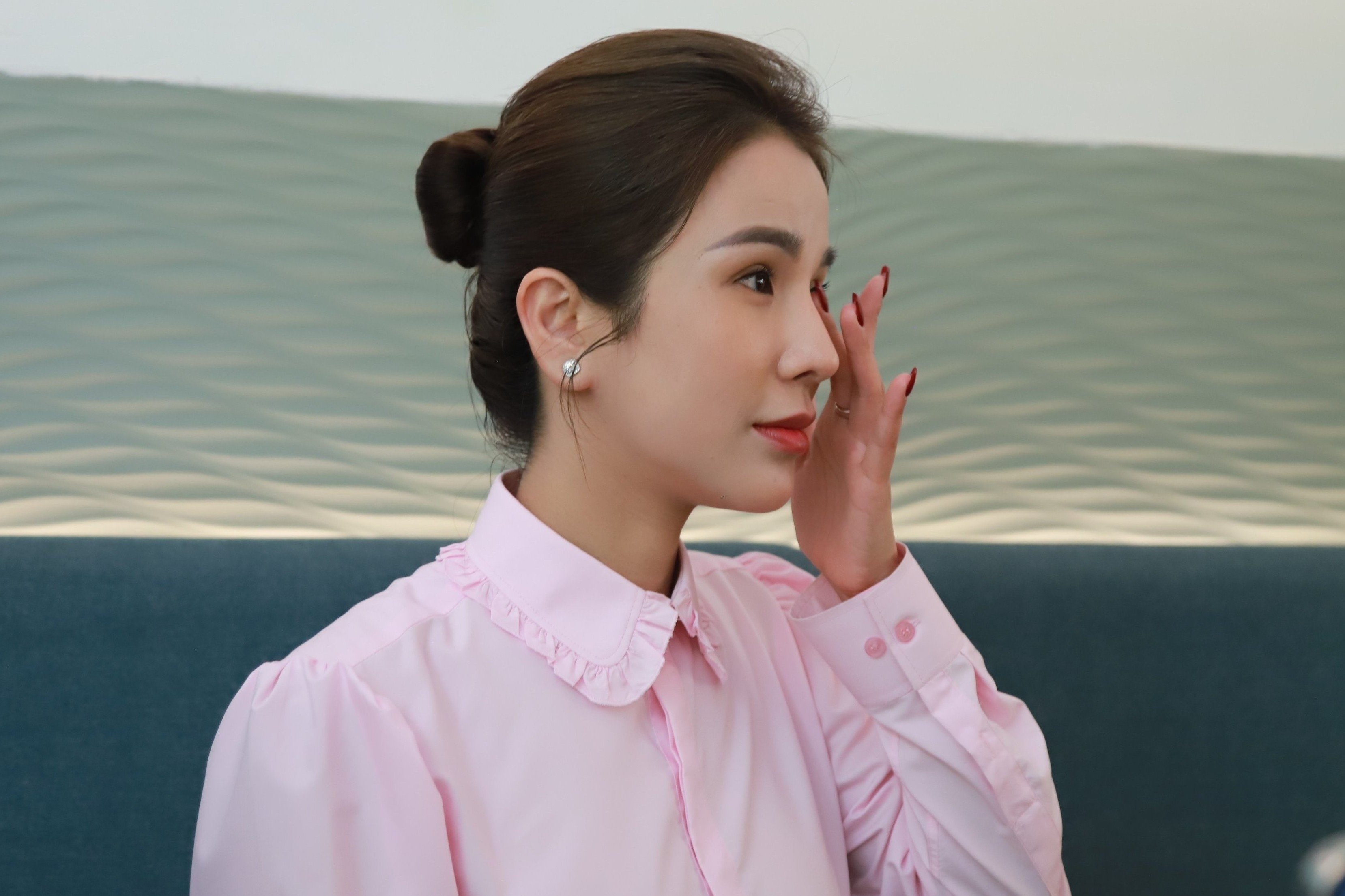 Diep Lam Anh: 'Toi va chong cu khong the hoa giai, noi chuyen' hinh anh