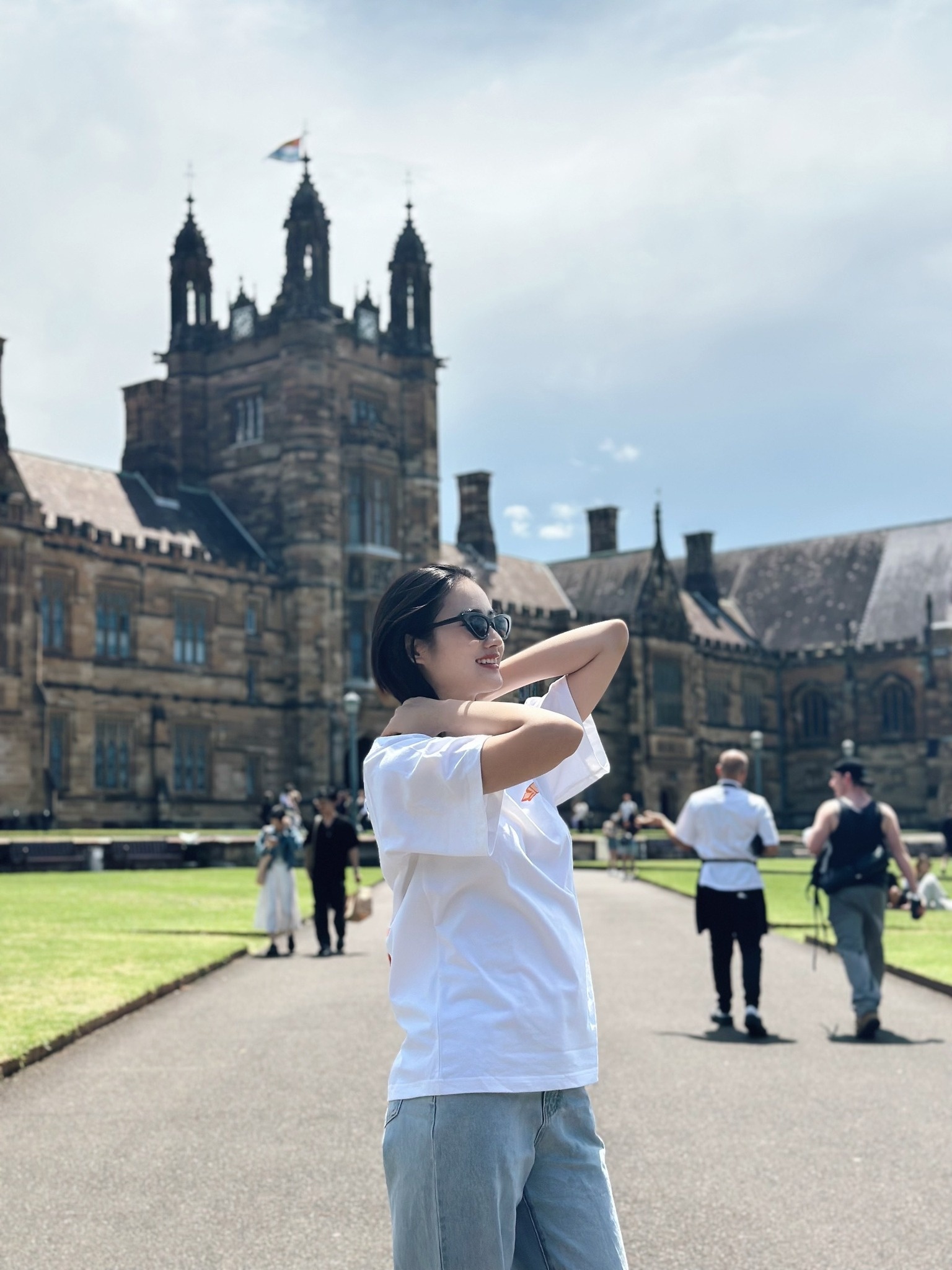 ý nhi du học, ý nhi rời showbiz ảnh 3 y nhi du hoc, y nhi roi showbiz anh 3