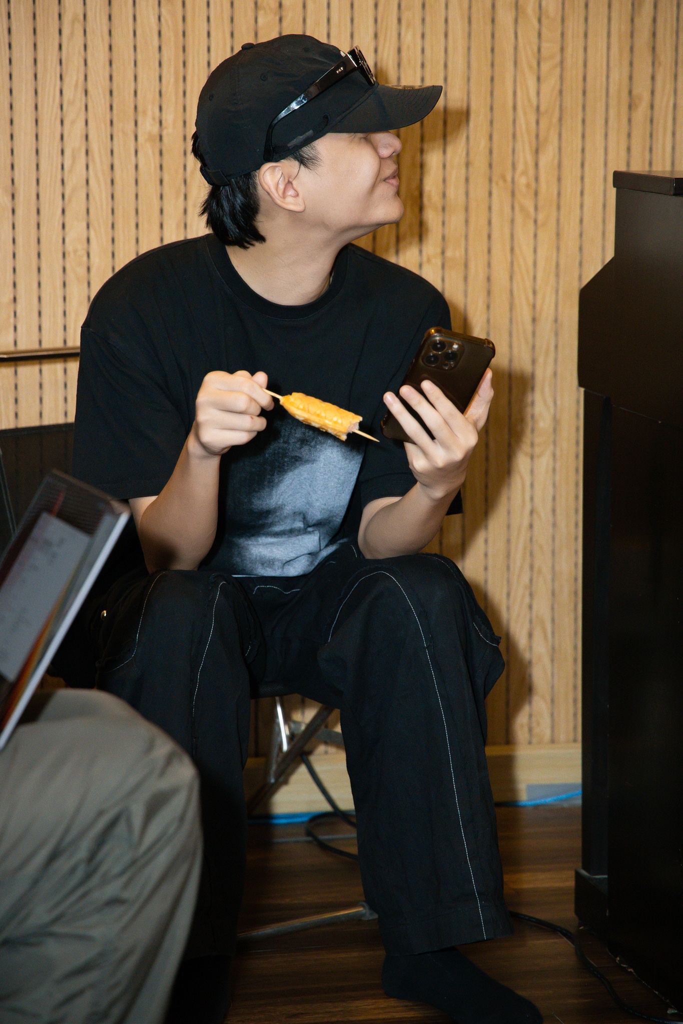 JustaTee,  dai nhac hoi,  Maroon 5 anh 7