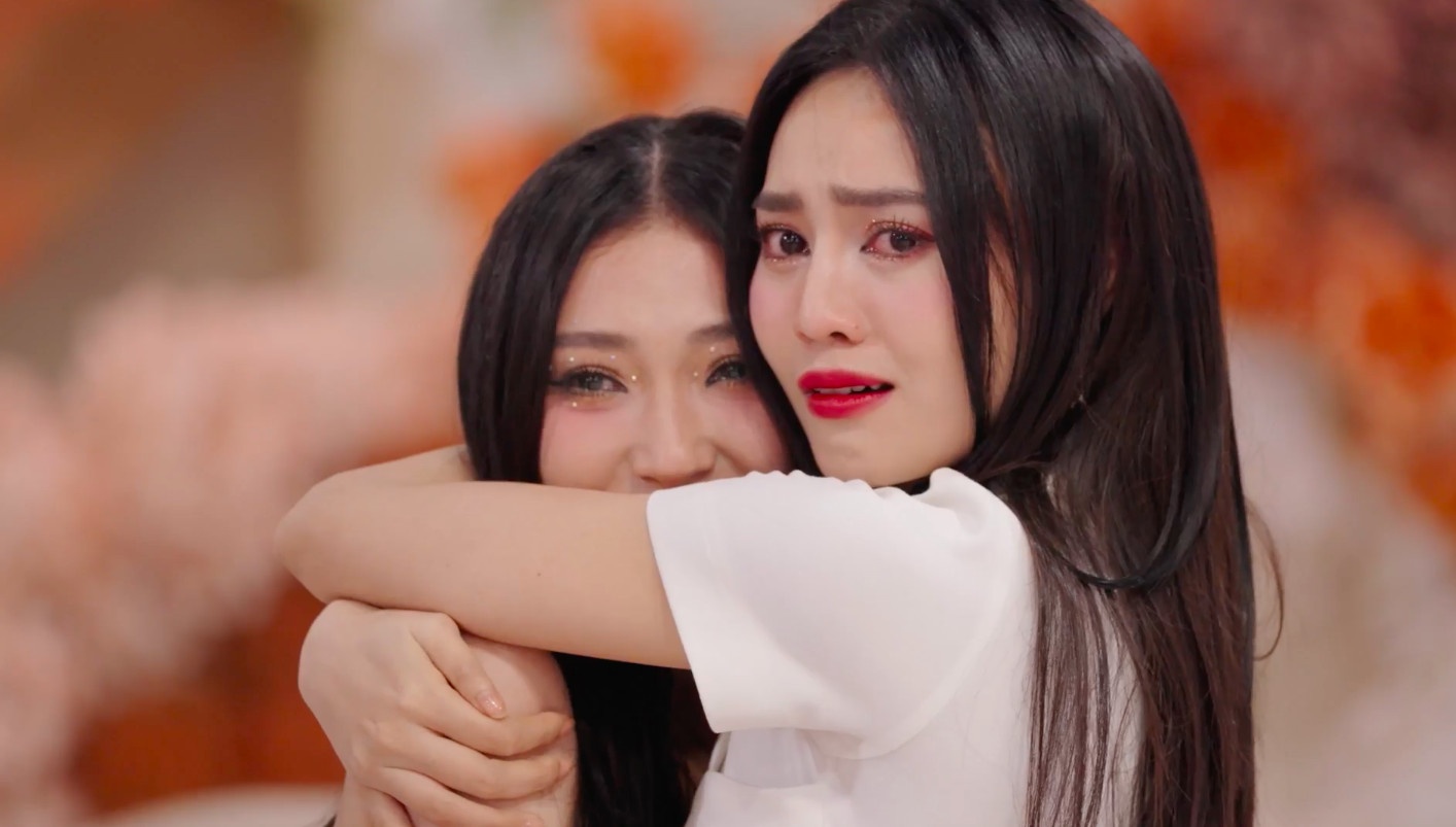 Chi dep giau bang diem cua nghe si, khan gia thay kho hieu hinh anh