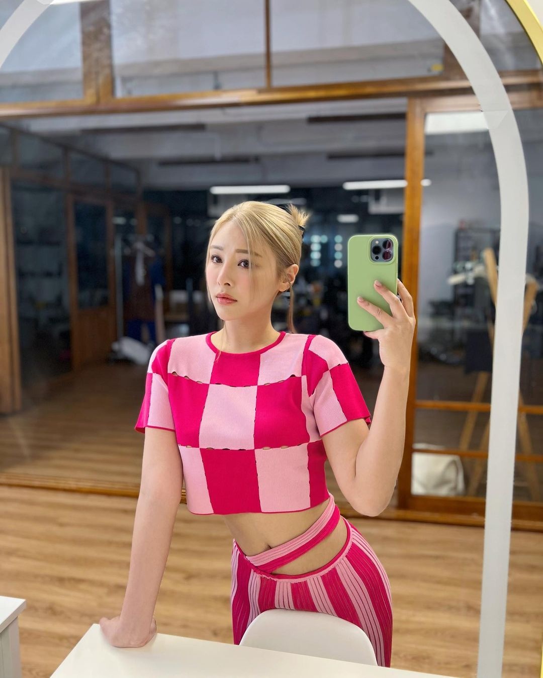 Uy Vu Tam,  guong mat dep,  sao nu Hong Kong anh 9