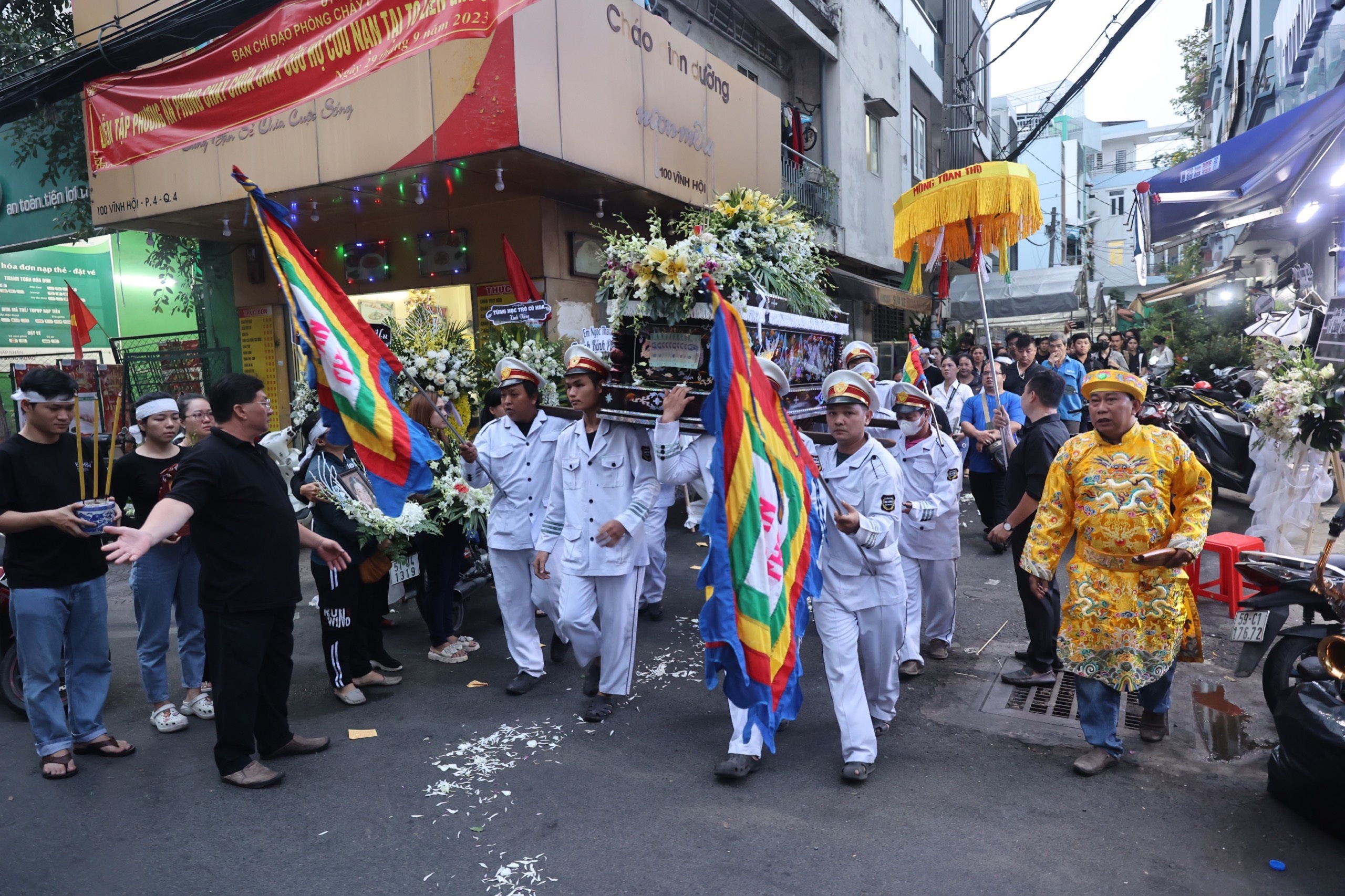 thanh hoa,  thanh soi,  kieu trinh,  thanh hoa qua doi anh 2