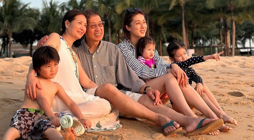 Chung Gia Han cung gia dinh du lich Phu Quoc hinh anh