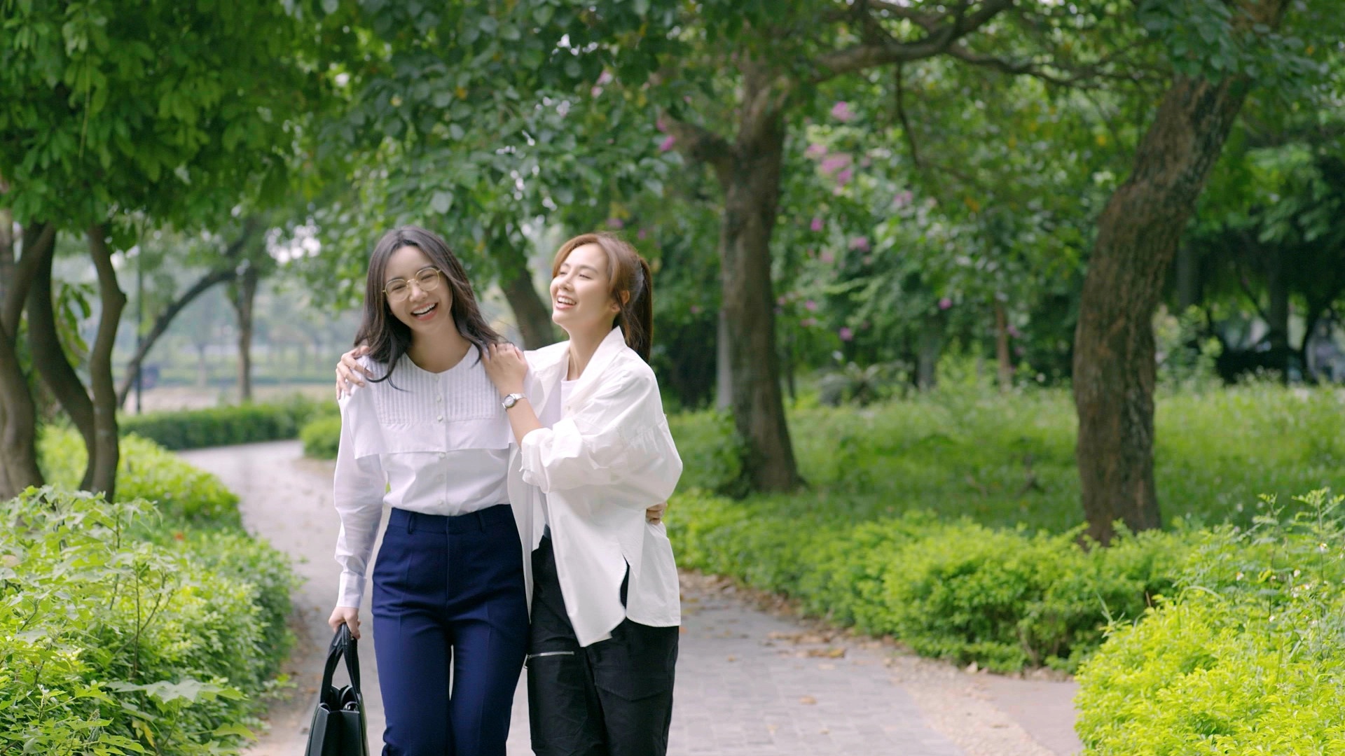 quynh kool,  huyen lizzie,  manh truong,  quoc anh,  b tran anh 1