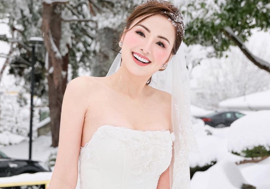 Diem Huong cuoi o Canada hinh anh