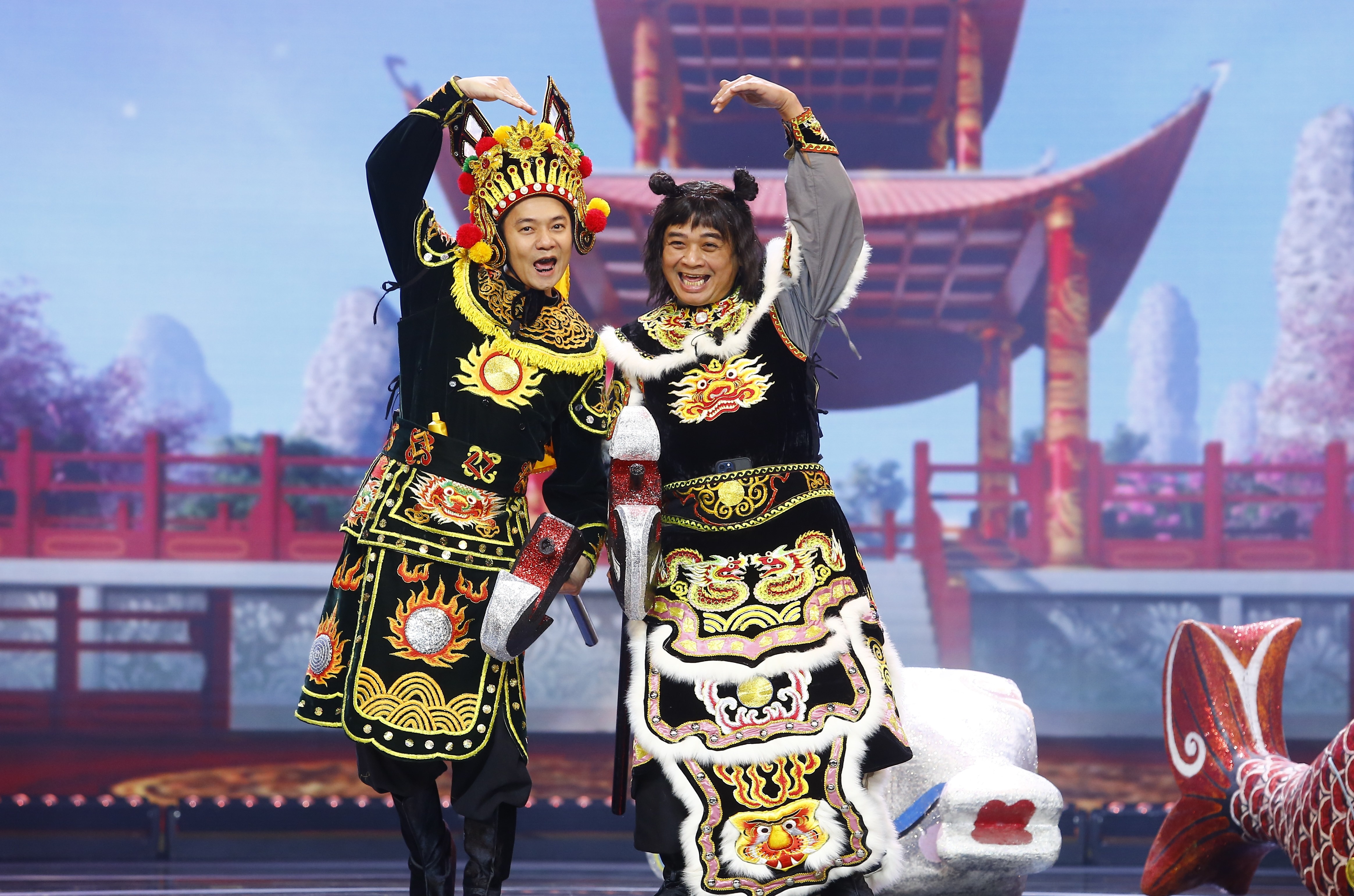 Hinh anh cuoc 'thay mau' dan dien vien gao coi gay soc o Tao Quan 2024 hinh anh