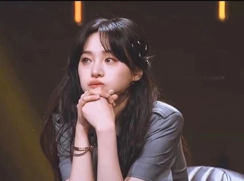 Trinh Sang no nan chong chat, song bang tien cua cha me hinh anh