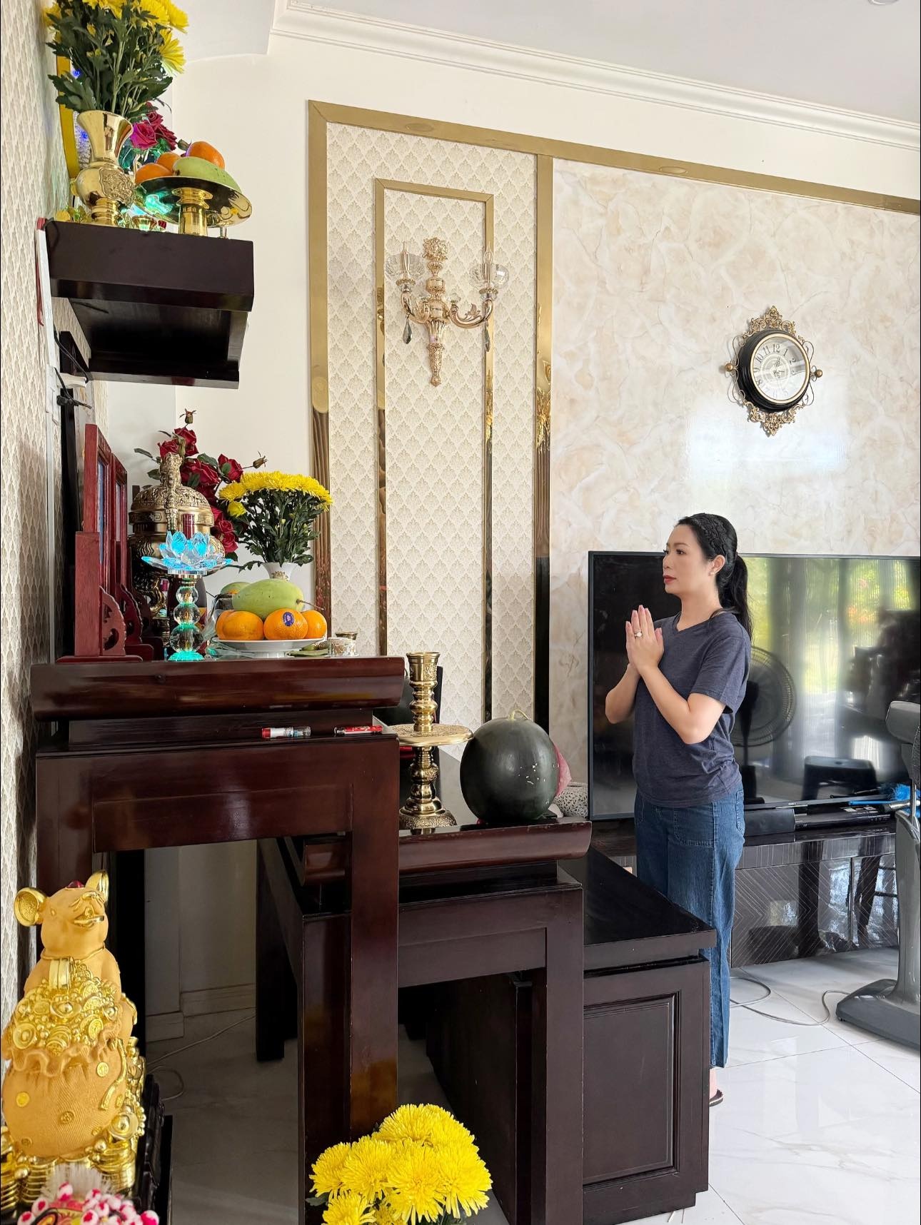 Linh Rin,  kha ngan,  trinh kim chi,  uyen linh,  sao Viet ngay tet anh 9