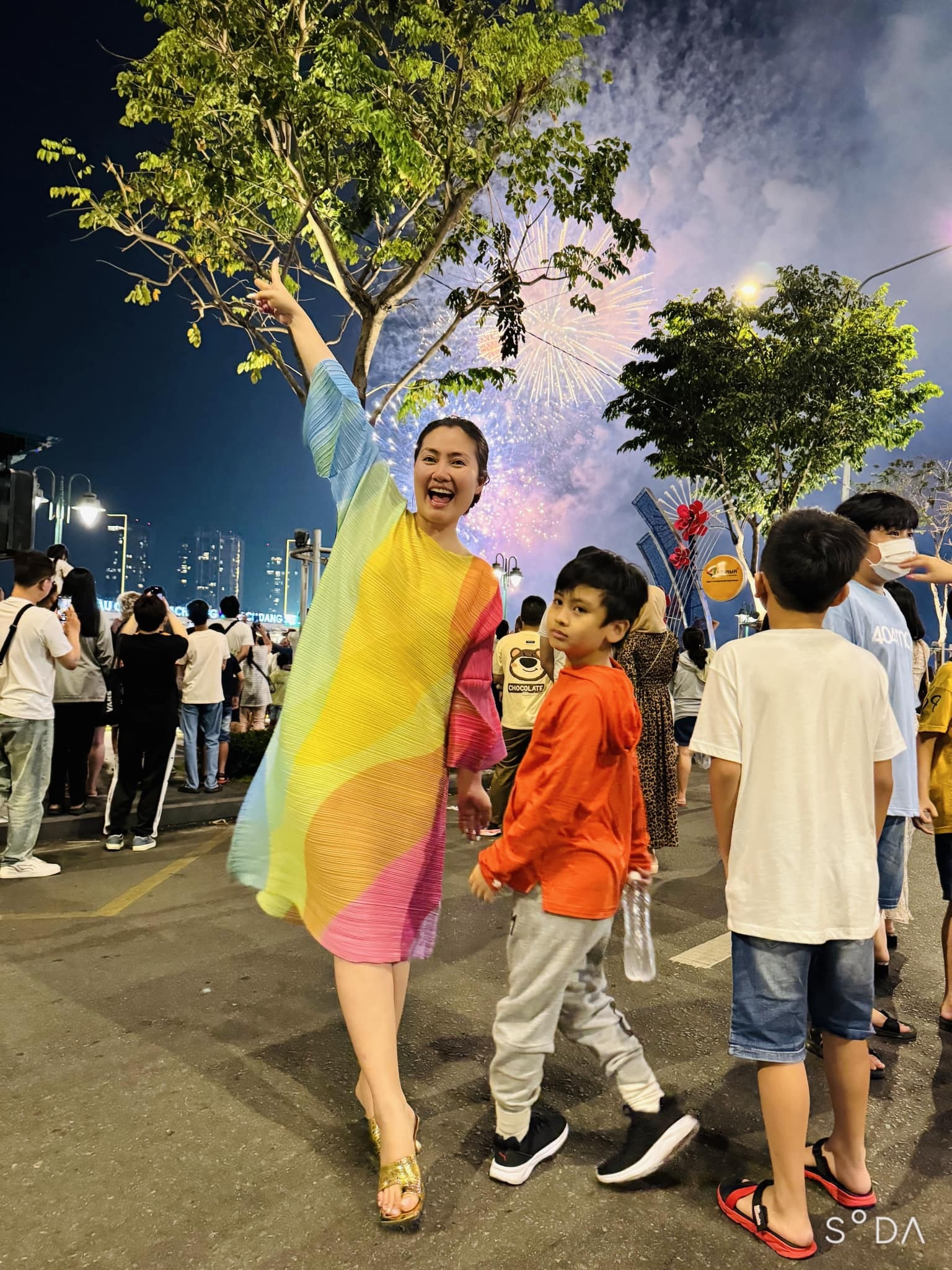 sao viet,  don giao thua,  yanbi,  thu trang,  doan van hau anh 7