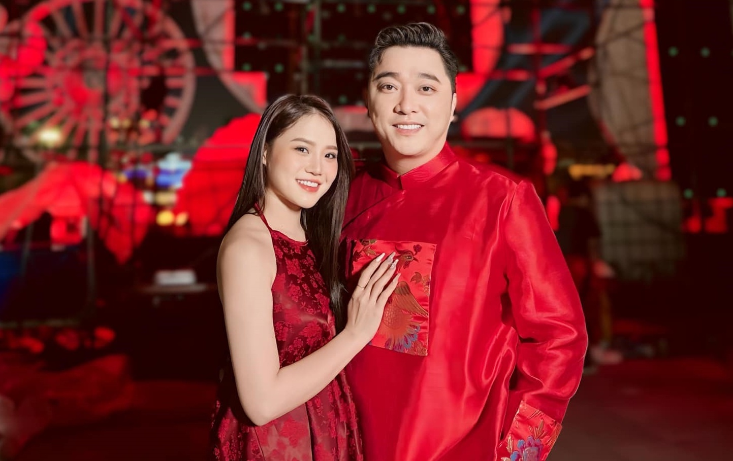 Khoanh khac don nam moi cua sao Viet hinh anh