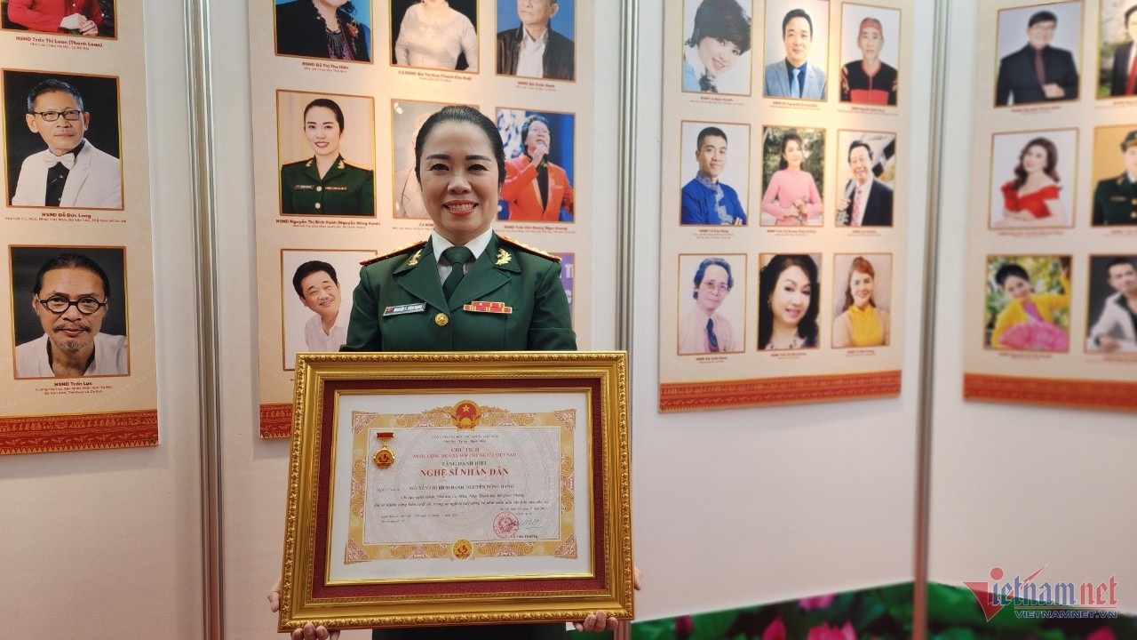 trao tang nghe si,  danh hieu NSND,  NSUT anh 7