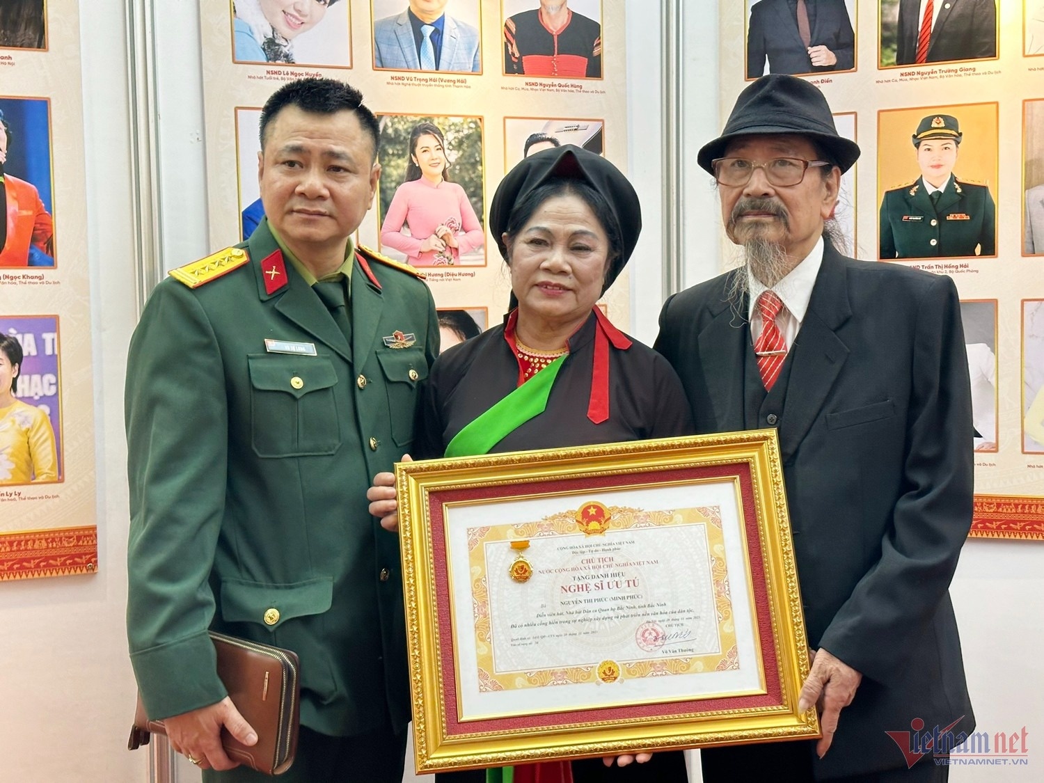 trao tang nghe si,  danh hieu NSND,  NSUT anh 4