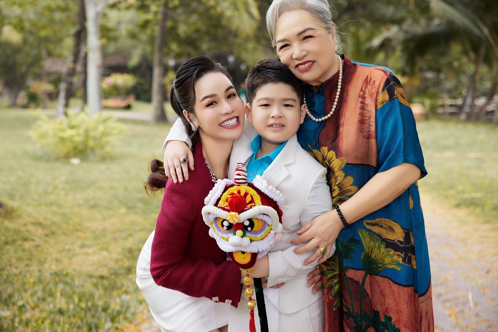 du uyen,  diem my 9X,  ngay 8/3,  diep lam anh,  le quyen anh 7