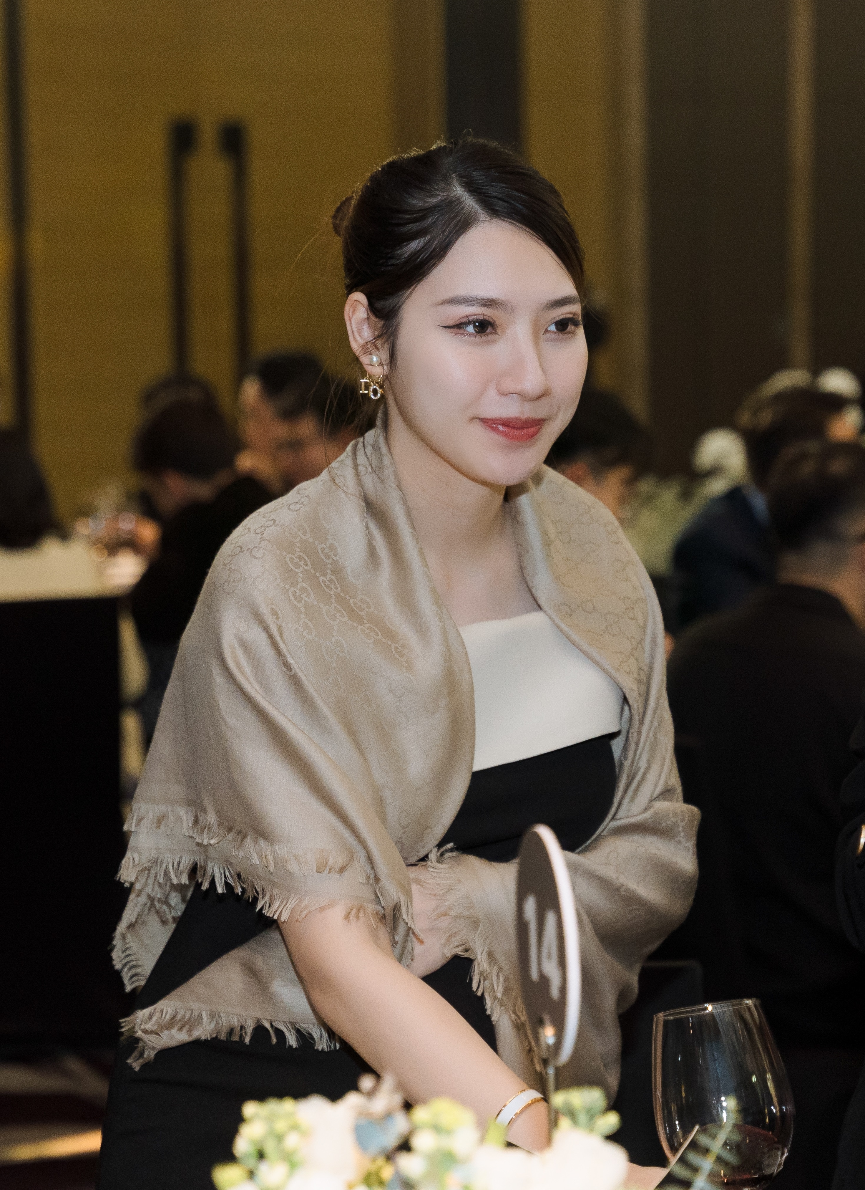 ngoc anh,  ngoc anh cuoi,  chong ngoc anh,  dinh tu,  ngoc huyen anh 10