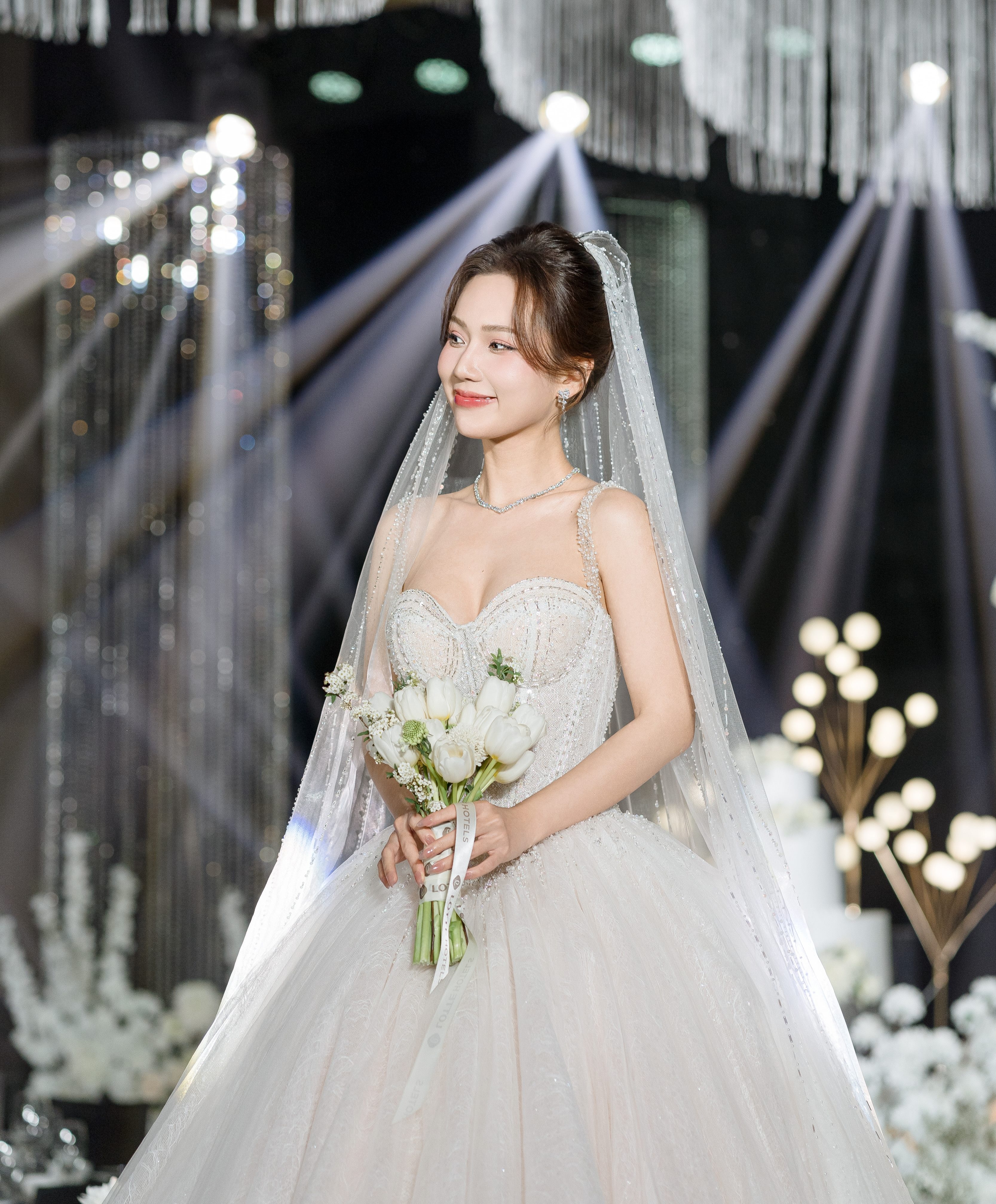 ngoc anh,  ngoc anh cuoi,  chong ngoc anh,  dinh tu,  ngoc huyen anh 1