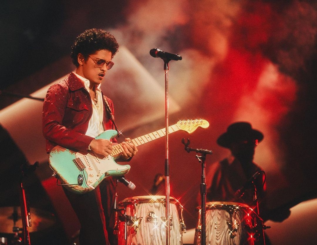 Bruno Mars,  tai san Bruno Mars,  Bruno Mars no,  co bac anh 2