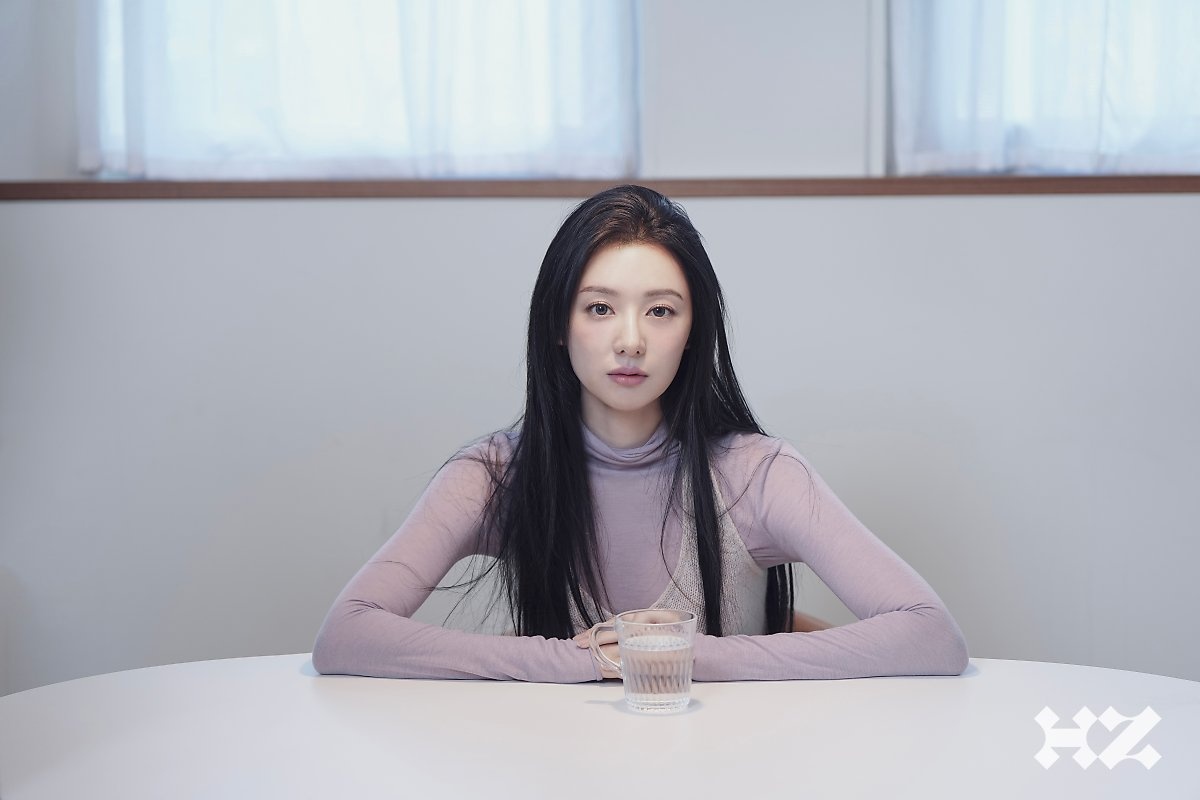 Kim Ji Won,  nu hoang nuoc mat,  queen of tears anh 11