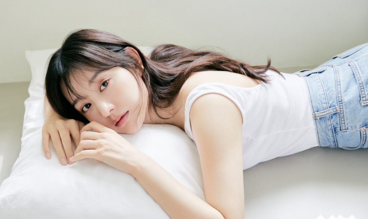 Net quyen ru cua 'Nu hoang nuoc mat' Kim Ji Won hinh anh