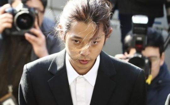 Jung Joon Young ra tu hinh anh