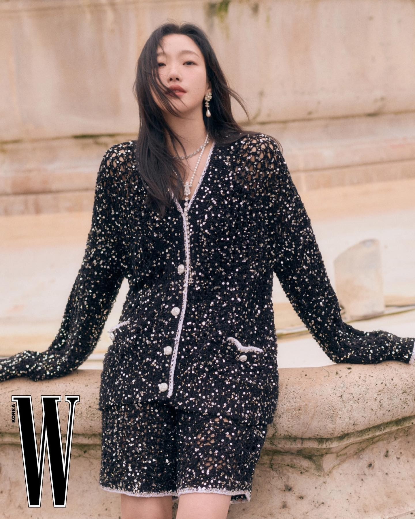 Quat mo trung ma,  Exhuma,  Kim Go Eun anh 9